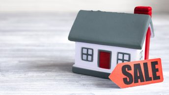 Why Should Cash Home Buyers Be Your First Choice for Selling Your House?